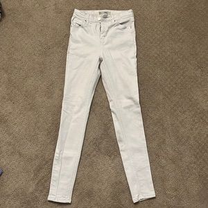 TopShop - Jamie white jeans size 26
